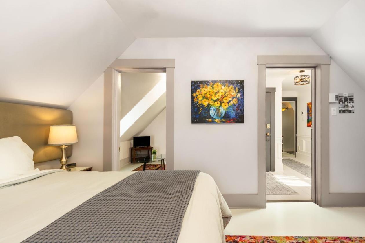 B&B Hillhouse Lac-Brome Dış mekan fotoğraf