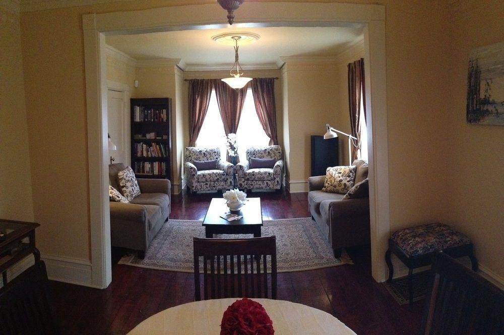 B&B Hillhouse Lac-Brome Dış mekan fotoğraf