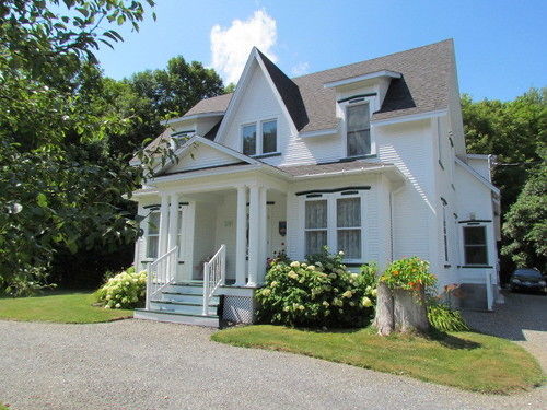 B&B Hillhouse Lac-Brome Dış mekan fotoğraf